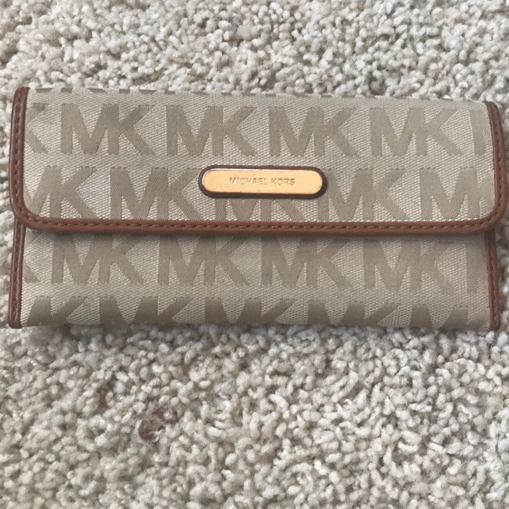 Michael Kors wallet